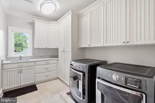 1239 Daleview Dr, McLean, VA 22102 - Photo 32