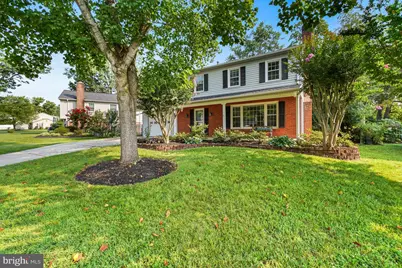 5714 Broadmoor Street, Alexandria, VA 22315 - Photo 2