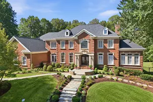 3002 Applebrook Ln, Oakton, VA 22124 - Photo 2