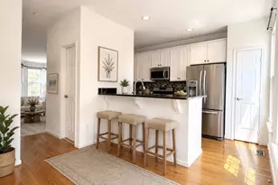 5957 Earlston Ct, Alexandria, VA 22315 - Photo 10