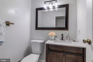 12306 Streamvale Cir, Herndon, VA 20170 - Photo 20