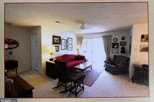 12102 Green Leaf Ct, Fairfax, VA 22033 - Photo 16