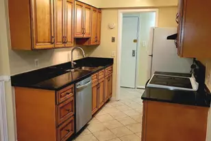 2226 Castle Rock Square, Reston, VA 20191 - Photo 2