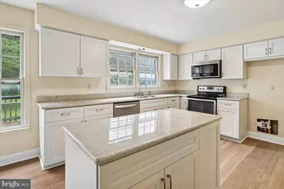 3231 Nestlewood Drive, Herndon, VA 20171 - Photo 2