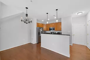 6055 Wicker Ln, Centreville, VA 20121 - Photo 8