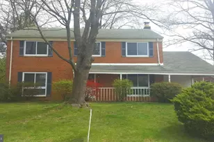 1745 Great Falls St, McLean, VA 22101 - Photo 1