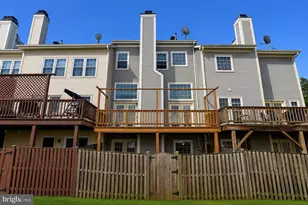 14616 Creek Valley Ct, Centreville, VA 20120 - Photo 2