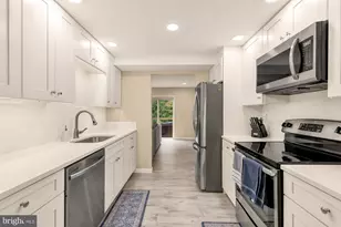 2224 Wheelwright Ct, Reston, VA 20191 - Photo 6
