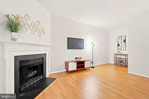 14679 Seasons Dr, Centreville, VA 20120 - Photo 44