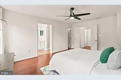 14679 Seasons Drive, Centreville, VA 20120 - Photo 28