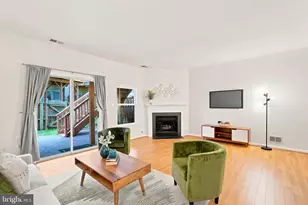 14679 Seasons Dr, Centreville, VA 20120 - Photo 46