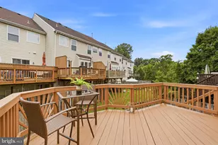 14679 Seasons Dr, Centreville, VA 20120 - Photo 10