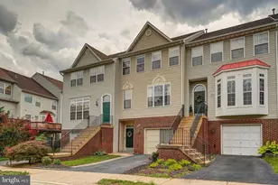 14679 Seasons Dr, Centreville, VA 20120 - Photo 1