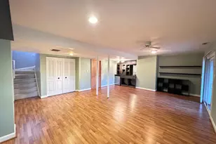 1110 Moorefield Creek Rd SW, Vienna, VA 22180 - Photo 6