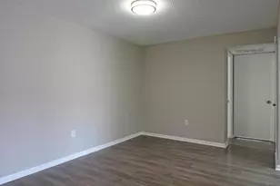 10208 Bushman Dr, Oakton, VA 22124 - Photo 6
