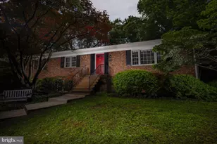 9908 Minburn St, Great Falls, VA 22066 - Photo 1