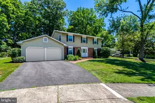 6903 Rochambeau Pl, Springfield, VA 22153 - Photo 4