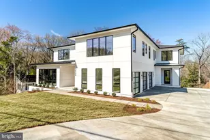 3946 N Dumbarton St, McLean, VA 22101 - Photo 2