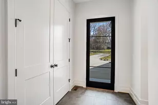 3946 N Dumbarton St, McLean, VA 22101 - Photo 24