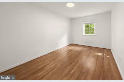 315 Center Street N, Vienna, VA 22180 - Photo 18