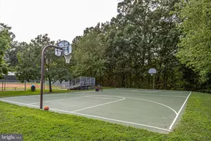 1519 North Point Dr, Reston, VA 20194 - Photo 46