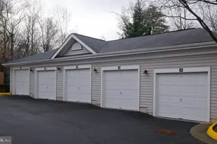 1519 North Point Dr, Reston, VA 20194 - Photo 6