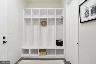 8313 Syracuse Cir, Vienna, VA 22180 - Photo 36