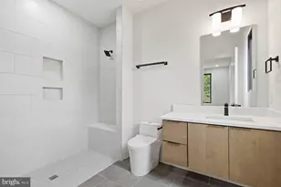 8313 Syracuse Cir, Vienna, VA 22180 - Photo 50