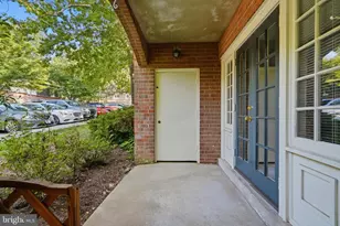 5911 Prince James Dr, Springfield, VA 22152 - Photo 24