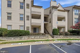 6911 Mary Caroline Cir, Alexandria, VA 22310 - Photo 2