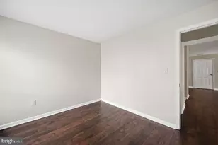 6911 Mary Caroline Cir, Alexandria, VA 22310 - Photo 16