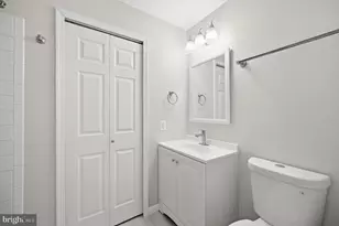 6911 Mary Caroline Cir, Alexandria, VA 22310 - Photo 18