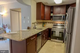 11017 Villaridge Ct, Reston, VA 20191 - Photo 16