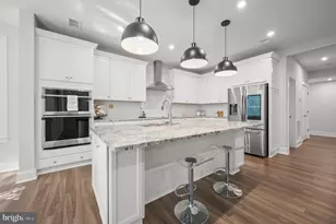 8702 Southrun Ct, Lorton, VA 22079 - Photo 2