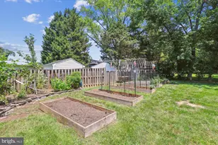 8003 Log Cabin Ct, Springfield, VA 22153 - Photo 44