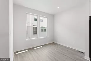 2118 Acadia Rd, Herndon, VA 20170 - Photo 16
