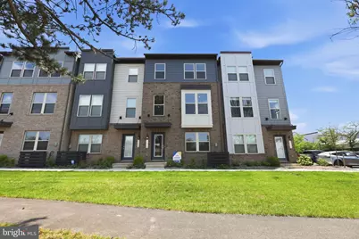 2118 Acadia Road, Herndon, VA 20170 - Photo 2