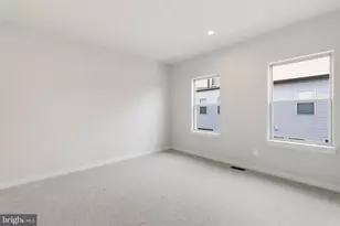 2118 Acadia Rd, Herndon, VA 20170 - Photo 22