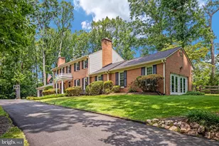 10618 Shadow Ln, Fairfax Station, VA 22039 - Photo 2