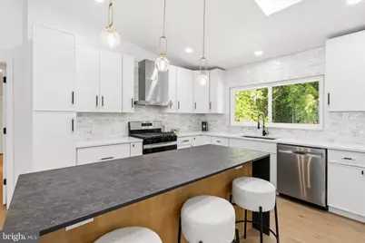203 Audreys Court SE, Vienna, VA 22180 - Photo 12