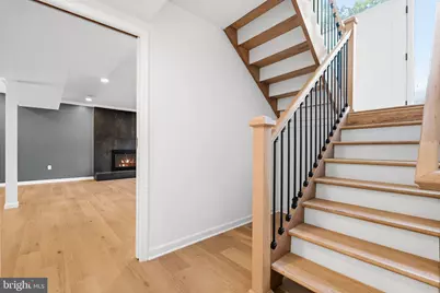 203 Audreys Court SE, Vienna, VA 22180 - Photo 32