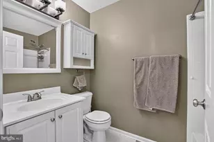 6568 Osprey Point Ln, Alexandria, VA 22315 - Photo 24