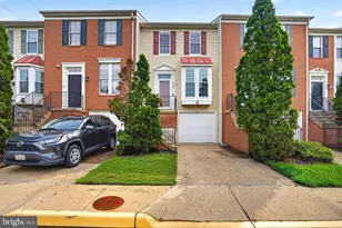 6568 Osprey Point Ln, Alexandria, VA 22315 - Photo 2