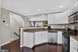 6568 Osprey Point Ln, Alexandria, VA 22315 - Photo 10