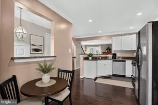 6568 Osprey Point Ln, Alexandria, VA 22315 - Photo 12