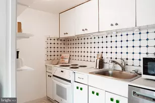 11400 Washington Plaza W, Reston, VA 20190 - Photo 8