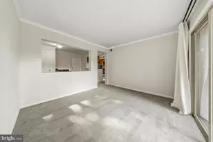 8511 Barrington Ct, Springfield, VA 22152 - Photo 12