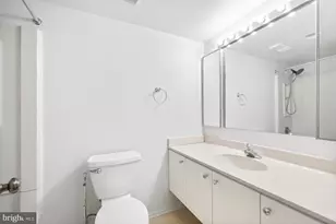5902 Mt Eagle Dr, Alexandria, VA 22303 - Photo 26