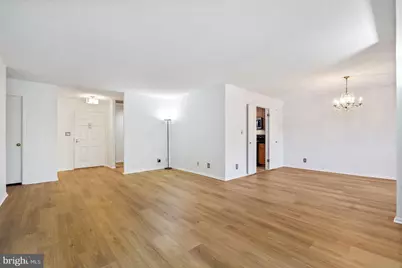 5902 Mount Eagle Drive #315, Alexandria, VA 22303 - Photo 8