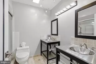 4140 Point Hollow Ln, Fairfax, VA 22033 - Photo 24